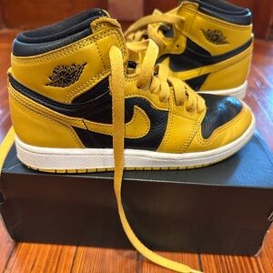 Jordan 1 Retro High OG (PS) Kids Pollen/White-Black Sneakers